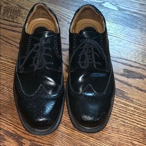 Dress shoes